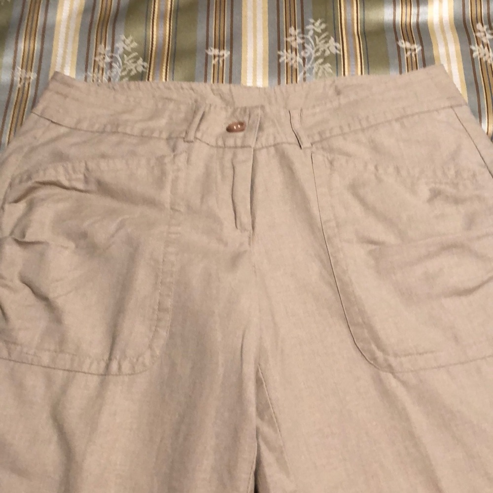 Linen Capris - Picture 2 of 4